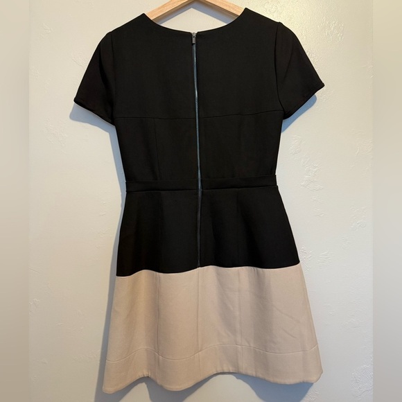 BCBGMaxAzria Hannah Colorblock Mini Dress A-Line Black & Beige US Size 8 Modern - Picture 11 of 16